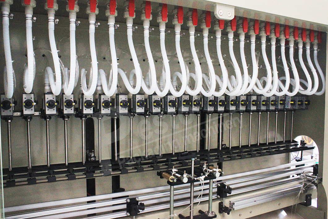 Toilet Cleaner Filling Machine 