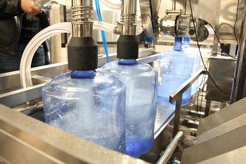 5 galonluk su dolum makinası-doldurucu