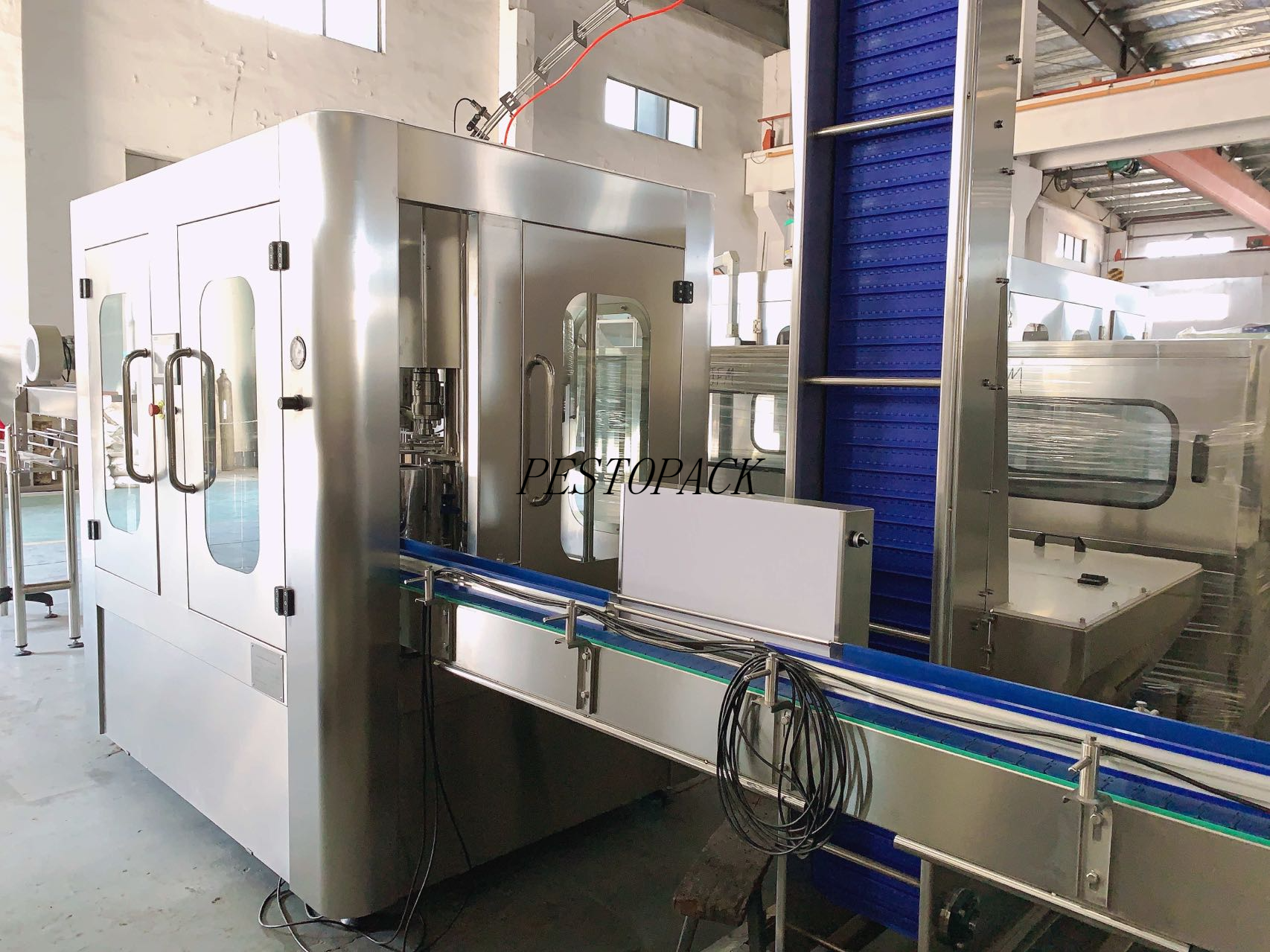 Small Water Bottling Machine 2000-3000BPH